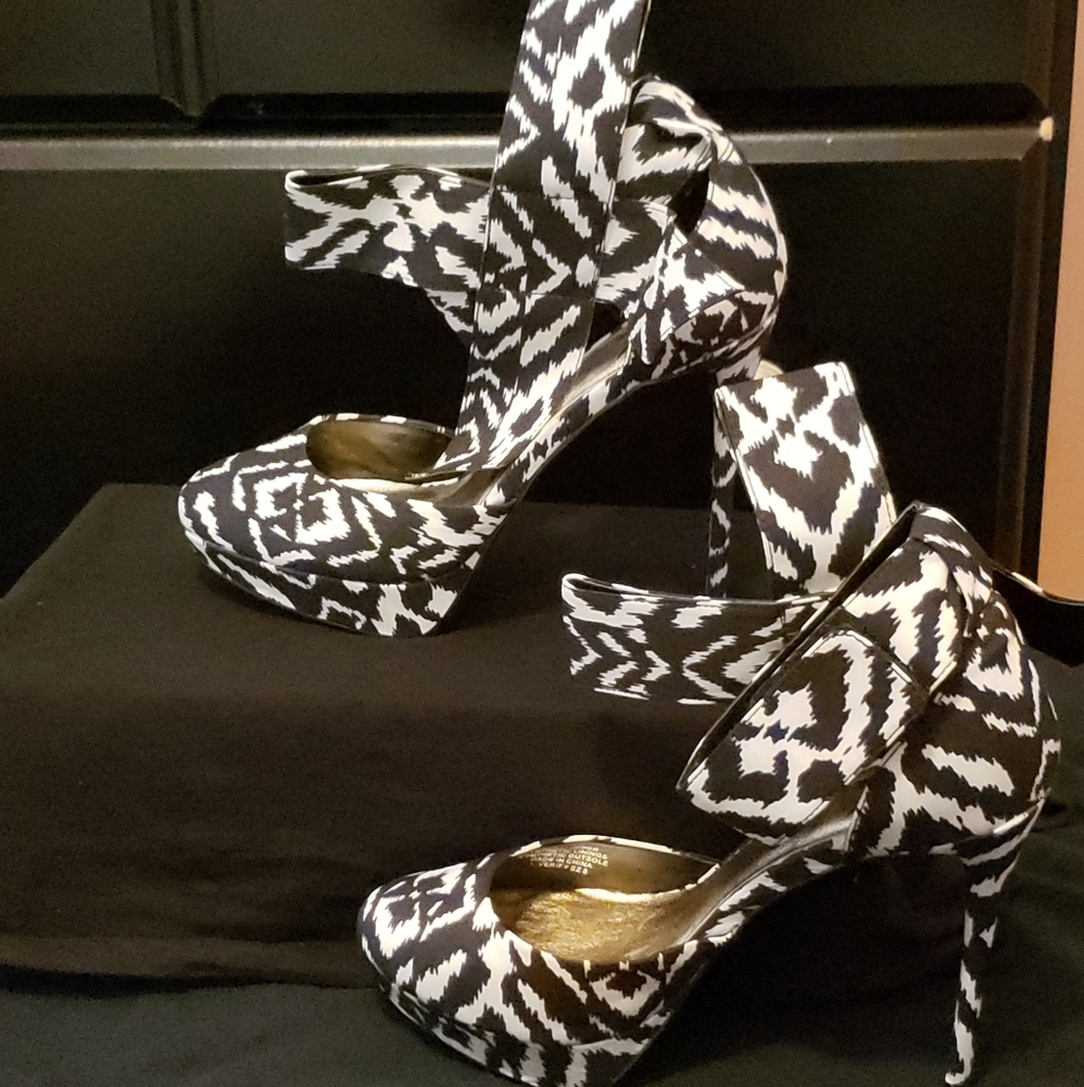 Black and White Stiletto W/ Ankle Bow
